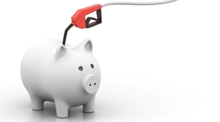 20-tips-for-saving-fuel-GI06