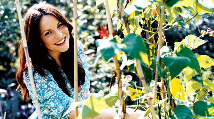 GI-9-In-the-garden-April-May-700x400 GI-9-In-the-garden-April-May-700x400