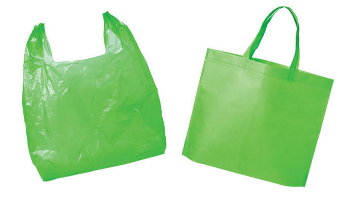 Whats-greener-Plastic-bags-vs-reusables-GI03 Whats-greener-Plastic-bags-vs-reusables-GI03